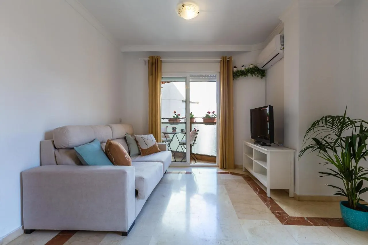 Apartment Luminoso Apartamento De Dos Habitaciones Con Terraza Y Parking En El Centro Malaga Spain